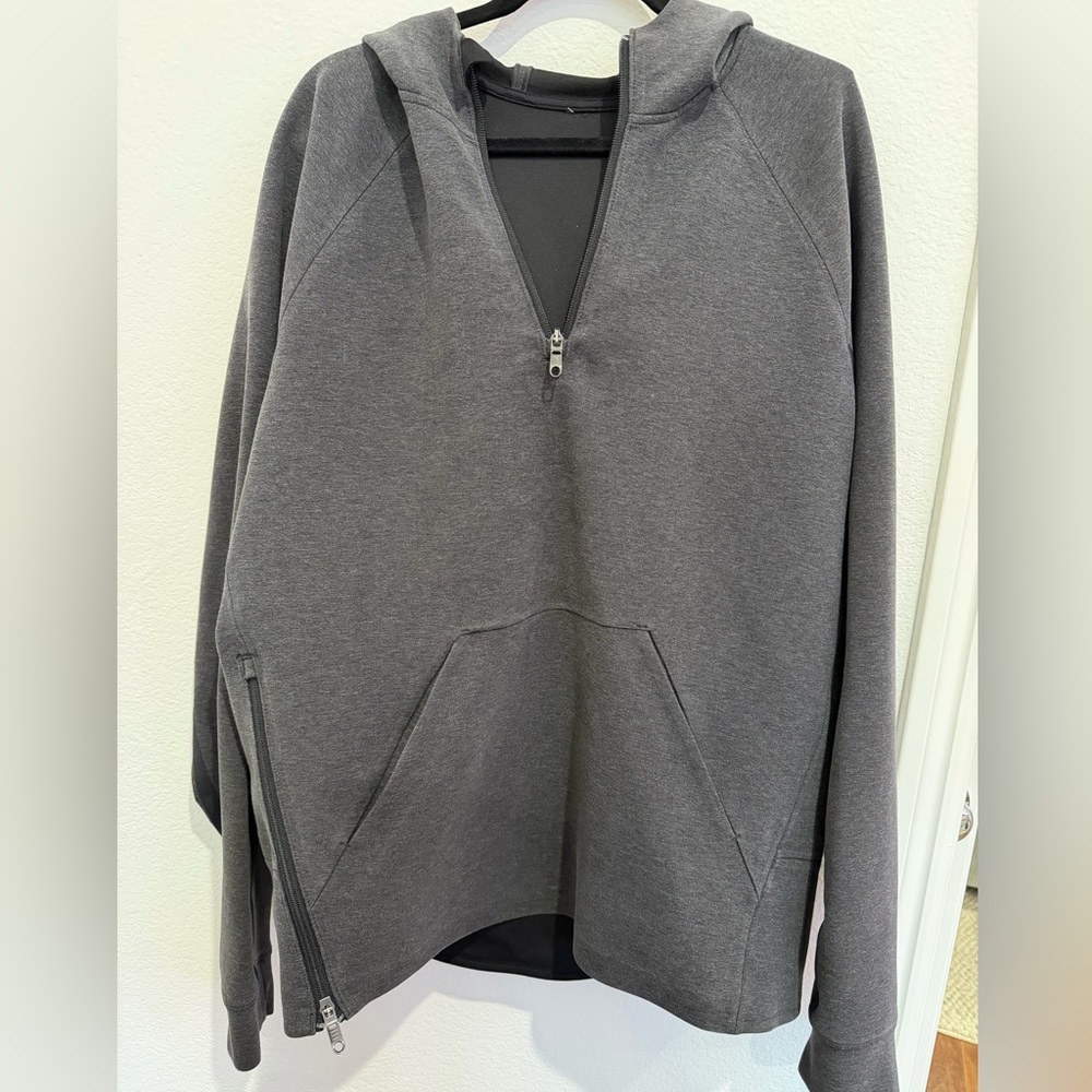 Men’s Lululemon quarter zip hoodie